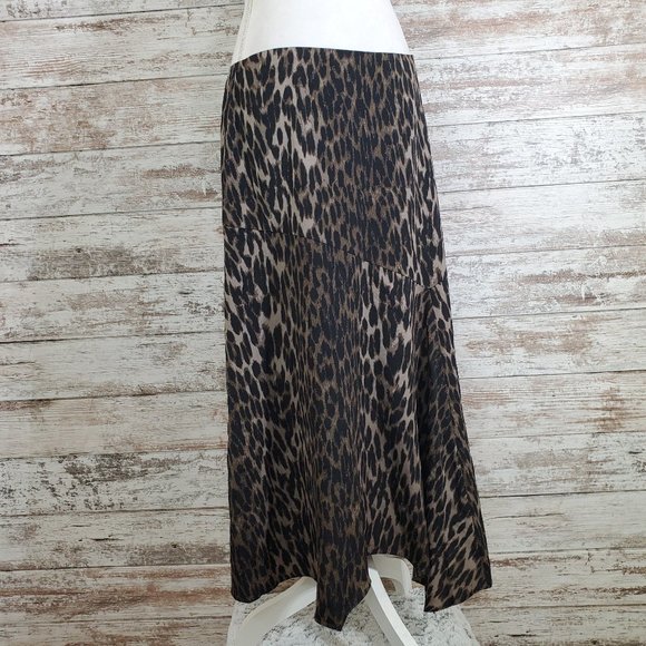 Vince Camuto Dresses & Skirts - VINCE CAMUTO Black Animal Print Asymmetrical Skirt